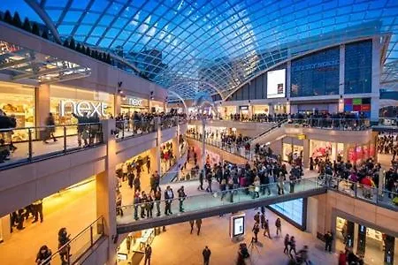 Tib Investments, Centenary House, 53 North St * ليدز